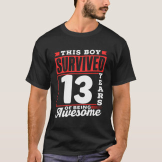 Den här pojken Överlevt 13 år av att vara Fantasti T Shirt