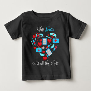 Den här sjuksköterskan anropar alla stölder t shirt
