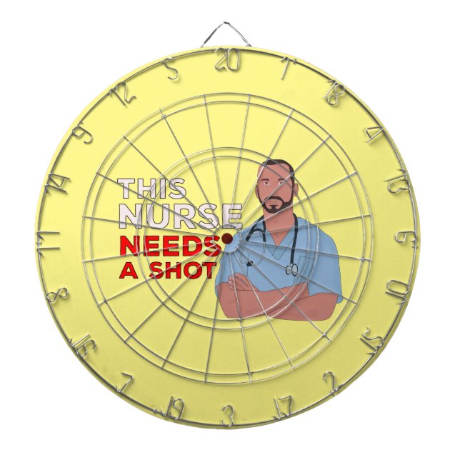 Den här sjuksköterskan behöver en chans darttavla (Framsidan)