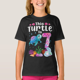Den här sköldpaddan är 7 år gammal, och den ä t shirt