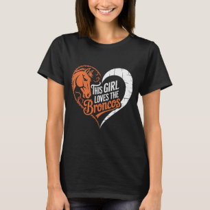 Den här tjejen älskar Rodeo Bucking Bronc Riding H T Shirt