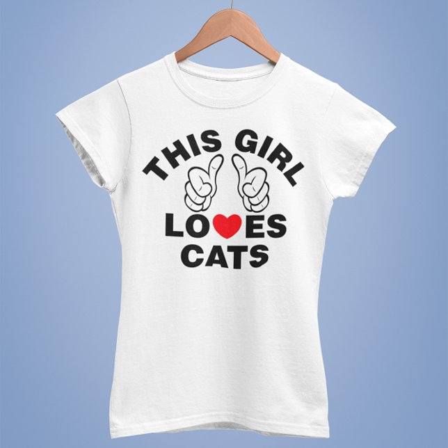 Den här tjejen Kärlek Cats Tee Shirt (Skapare uppladdad)