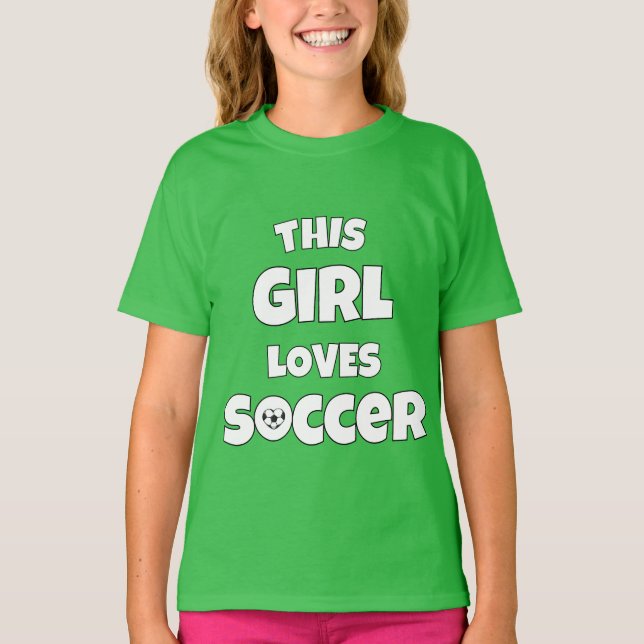 Den här tjejen kärlek fotboll t shirt (Framsida)
