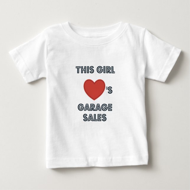 Den här tjejen Kärlek Garage Sales w/ Heart Tee (Framsida)