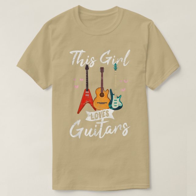 Den här tjejen Kärlek Guitars Funny Guitar Player  T Shirt (Design framsida)
