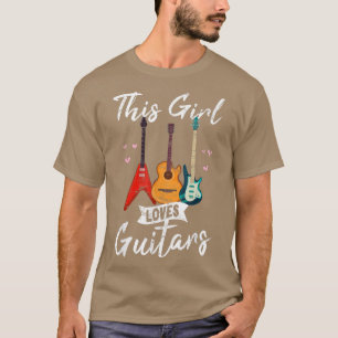 Den här tjejen Kärlek Guitars Funny Guitar Player T Shirt