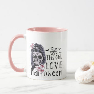 Den här tjejen Kärlek Halloween Mugg