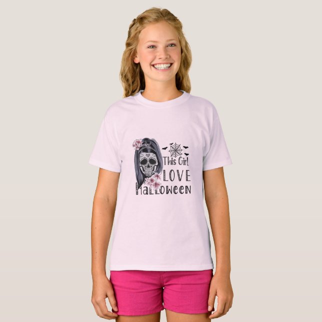 Den här tjejen Kärlek Halloween T Shirt (Hel framsida)