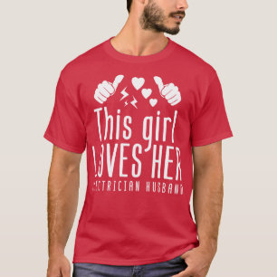 Den här tjejen Kärlek Hennes elektriska hus T Shirt