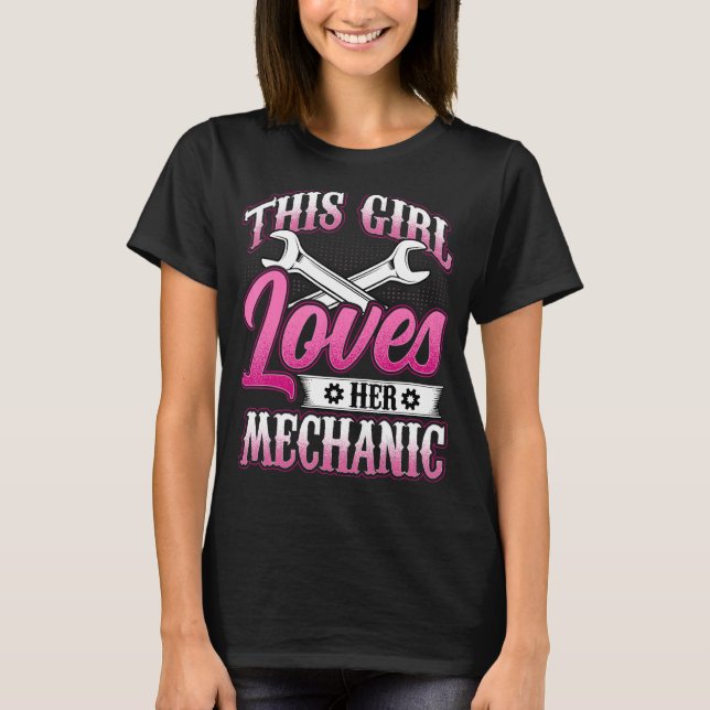 Den här tjejen Kärlek Hennes mekaniska maskinmekan T Shirt (Framsida)