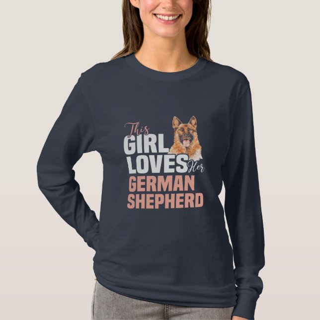 Den här tjejen Kärlek Hennes tyska shepherd T Shirt (Framsida)