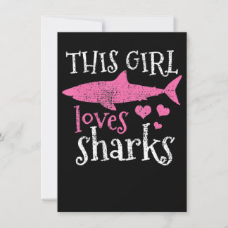 Den här tjejen Kärlek-Sharks - Cute Shark-gåvor Inbjudningar