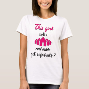 Den här tjejen säljer reella hänskjutningar till H T Shirt