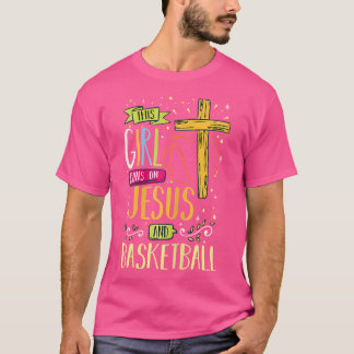 Den här tjejen Springa på Jesus och Basketball Chr T Shirt