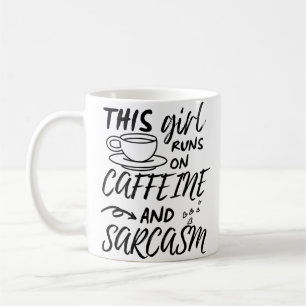 Den här tjejen Springa på koffein och Sarcasm Kaffemugg