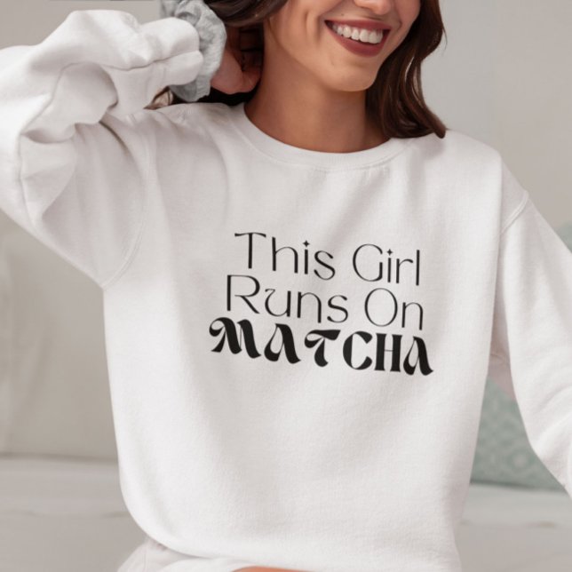 Den här tjejen Springa på Matcha, Matcha T Shirt (Skapare uppladdad)