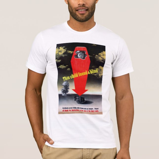 Den här underordnade har hittat en Blind T-shirt (Framsida)