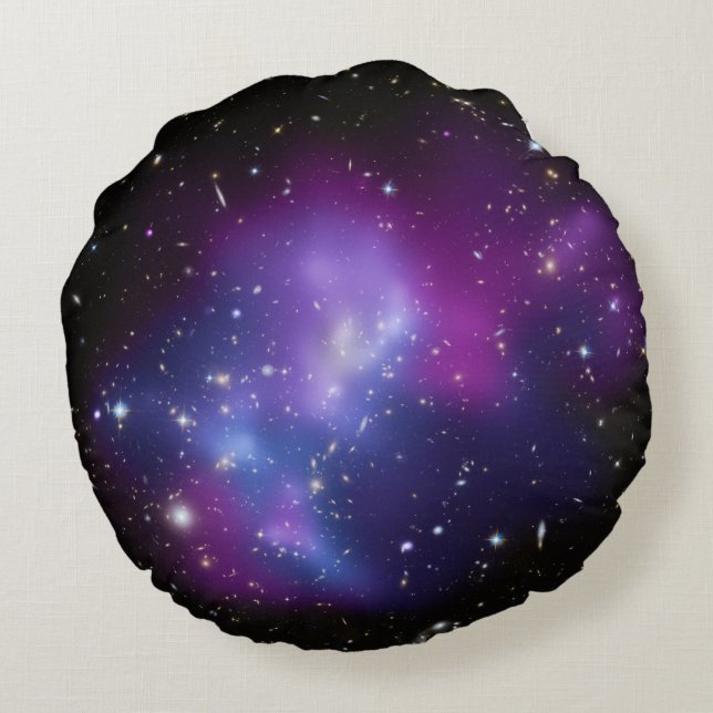Den härliga kosmiska utrymmegalaxen samla i en rund kudde (Baksidan)