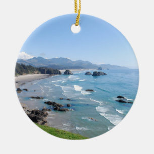 Den härliga Oregon kusten från Ecola parkerar Julgransprydnad Keramik