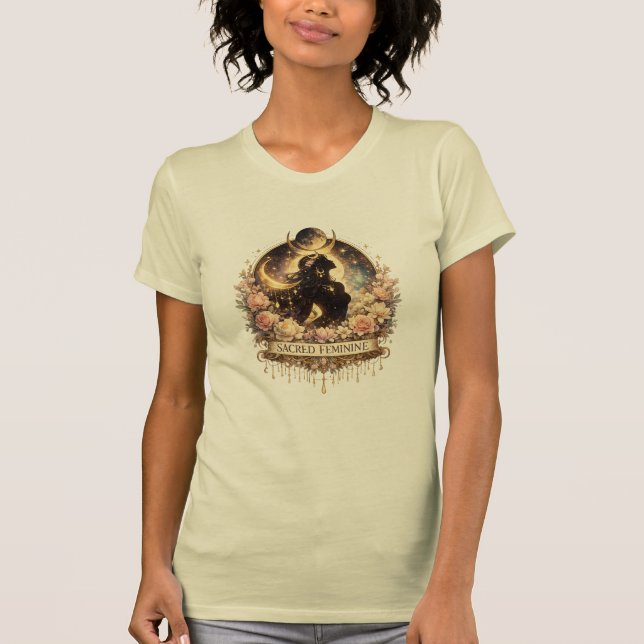 DEN HELIGA KVINNLIGHETEN T SHIRT (Framsida)