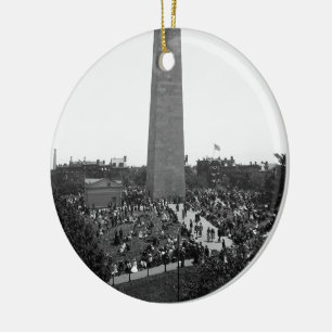 Den historiska bunkerbackemonumentet fotograferar julgransprydnad keramik