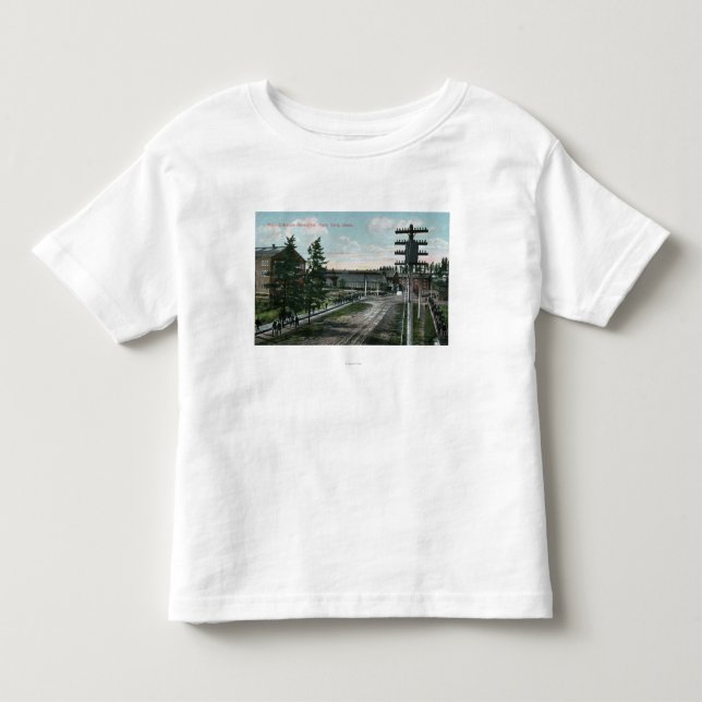 Den huvudsakliga maringården hänrycker beskådar tee shirt (Framsida)