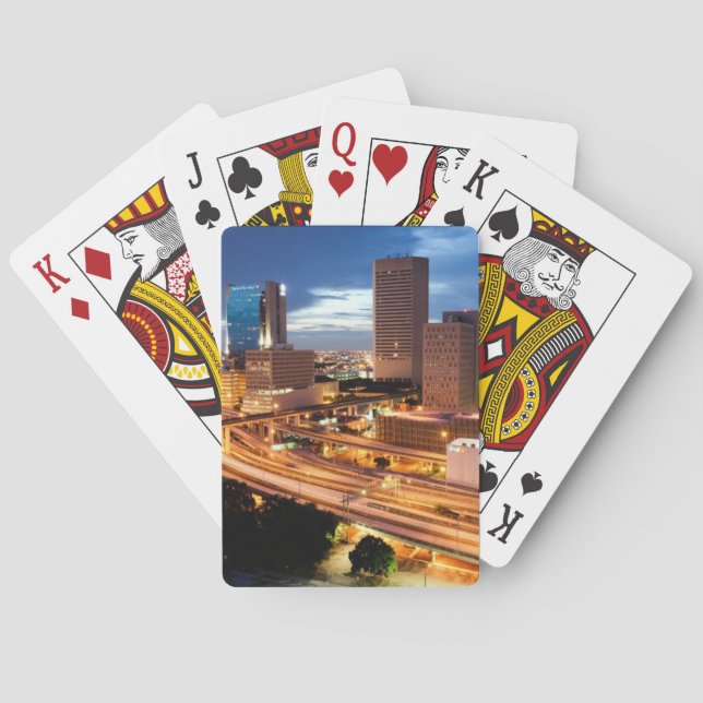 Den i stadens centrum staden beskådar casinokort (Baksidan)