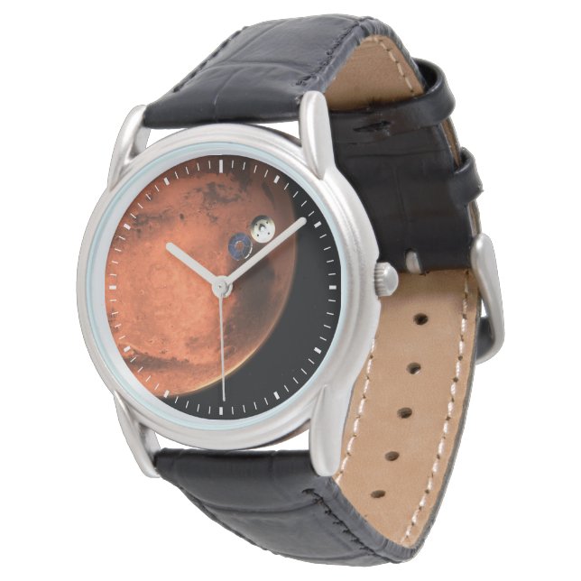 Den ihärdiga ruttningen av dess kryssningsfas. armbandsur (Vinklad)