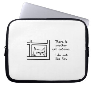 Den ilskna katten ser en annan katt - rolig laptop sleeve