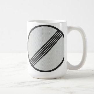 Den ingen tyska autobahnen "rusar den kaffemugg