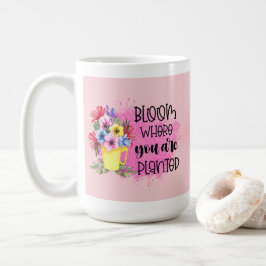 Den inspirerande Blommigten "Bloom där du är plane Kaffemugg