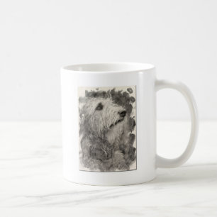 Den irländska Wolfhoundperfekten poserar Kaffemugg
