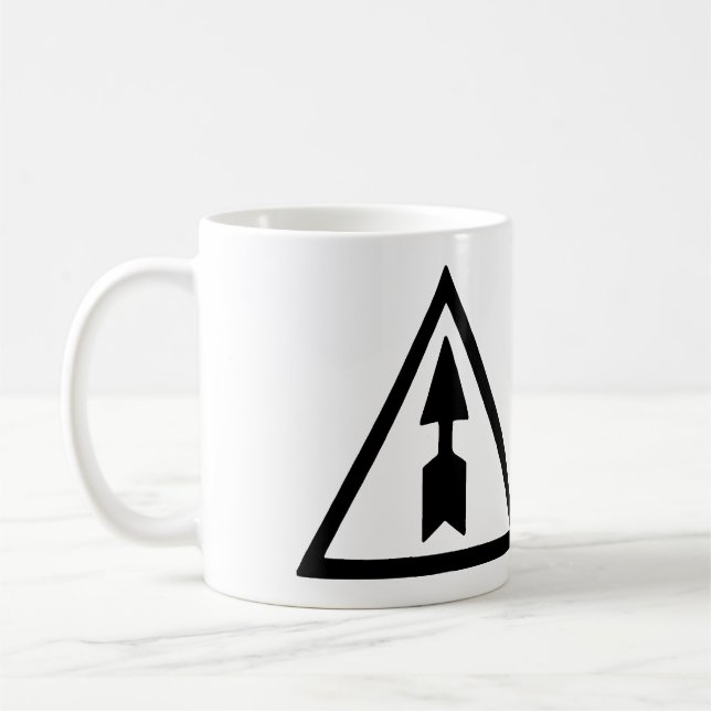 Den Izhevsk arsenalen markerar kaffemuggen Kaffemugg (Vänster)