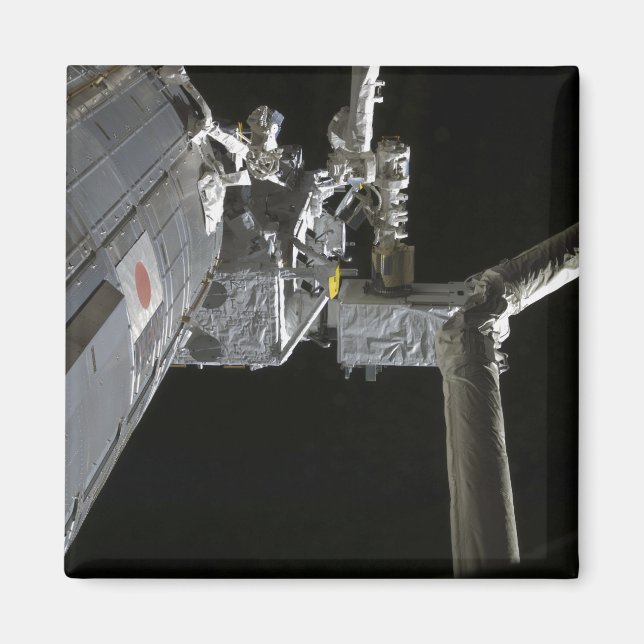 Den japanska experimentaren Modu-arm:s robotiska Magnet (Framsidan)