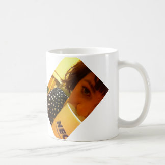 Den Julia Scroggin "självporträtt med mugg" muggen Kaffemugg