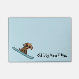 Den kalla chihuahuaen Postar-it® noterar Post-it Block