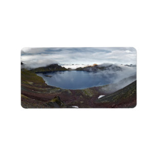 Den Kamchatka panoramat beskådar av kratersjön a Adressetikett