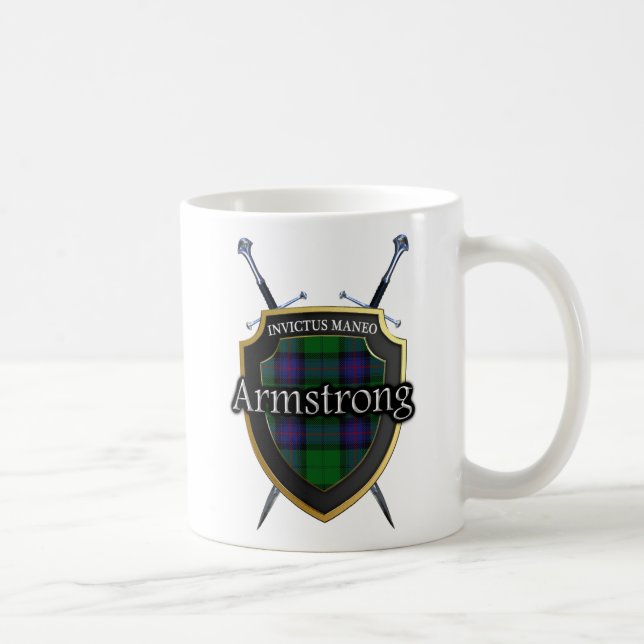 Den klanArmstrong tartanen skyddar och svärd Kaffemugg (Höger)