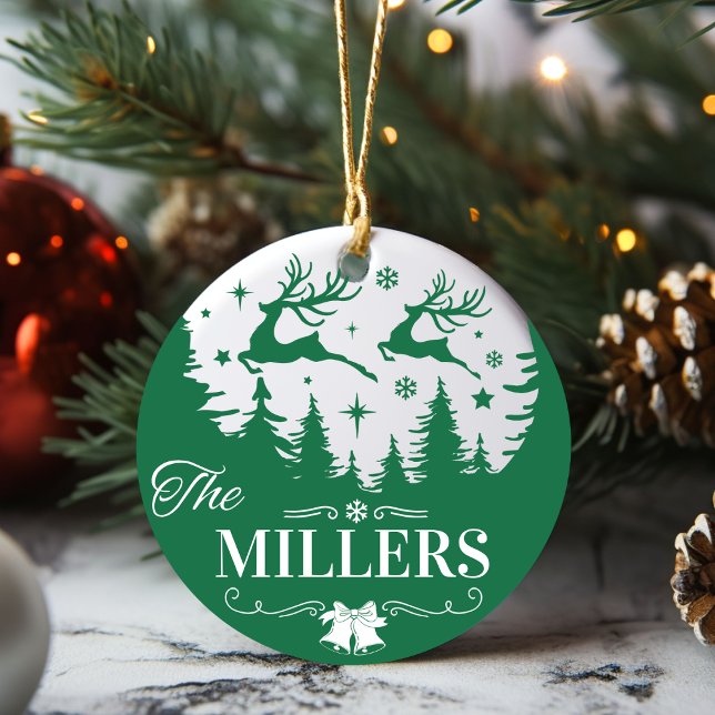 Den klassiska Anpassningsbarna för jultomten i Nam Julgransprydnad Keramik (Classic Family Name Christmas Keepsake Custom Ceramic Ornament. Just add your family name!)