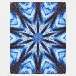 Den kosmiska infödda shamanen rullar fleecefilt