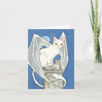 Den kusliga katten noterar kortet kort