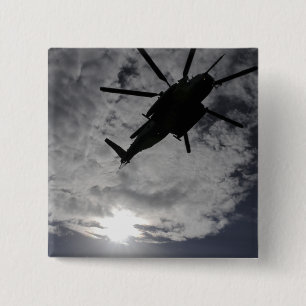 Den låga vinkeln beskådar av en CH-53E Knapp