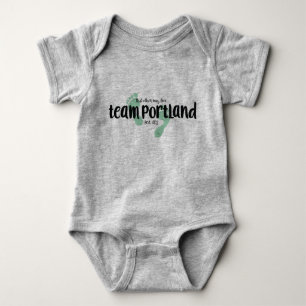 Den lagPortland bebiset förkroppsligar kostymen T-shirt