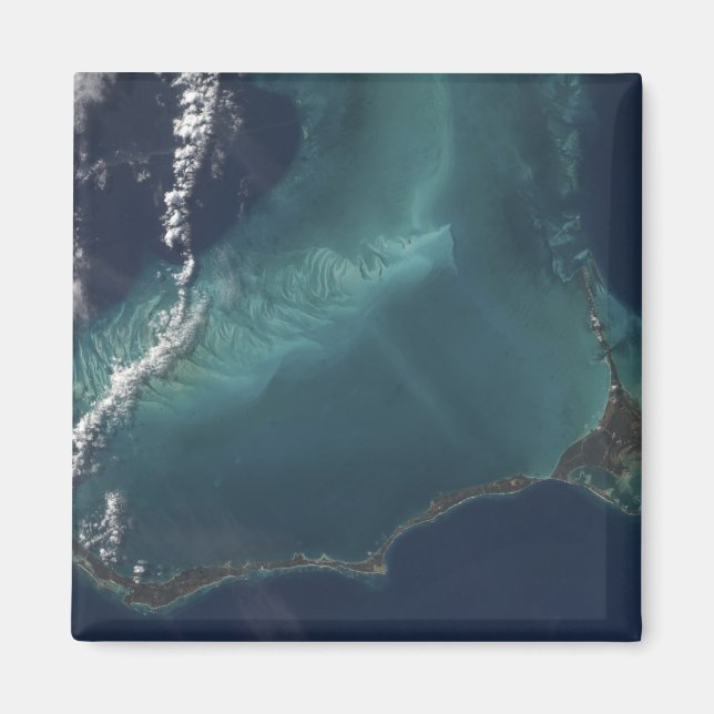 Den långa smala ön Eleuthra Magnet (Framsidan)