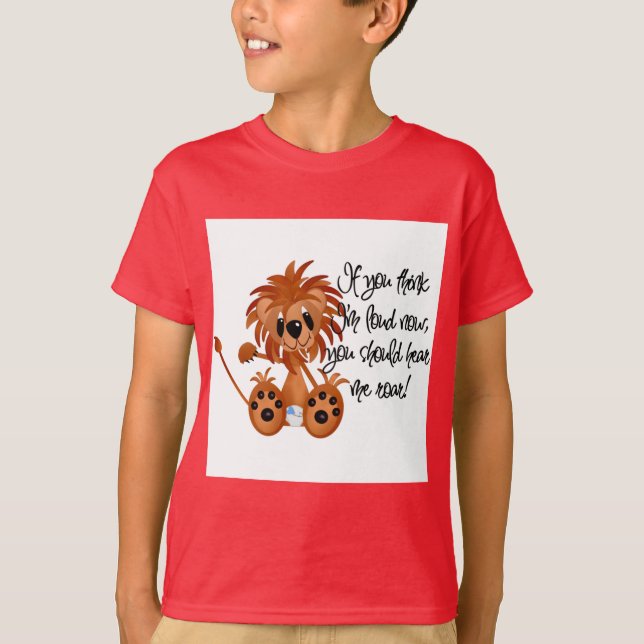 Den lejona babyen hör mig vråla Tshirts och gåvor (Framsida)