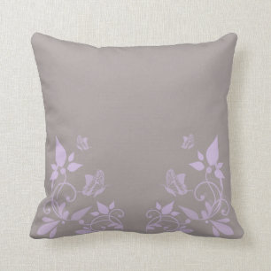 Den lila fjärilsblommigten kudder kudde