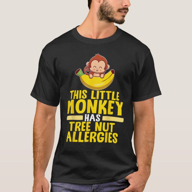 Den lilla apan har allergier i Träd Nöt T Shirt (Framsida)