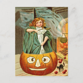 Den lilla häxflickan lagar mat på en stor pumpa. vykort