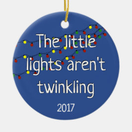Den lilla ljus är inte tvillingande julgransprydnad keramik
