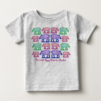 Den lilla svinen gick ut på marknaden, stannade he t shirt